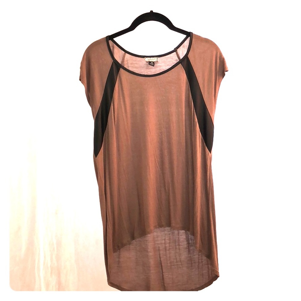 Eyeshadow Medium High Low Black Tan Top Shortsleev